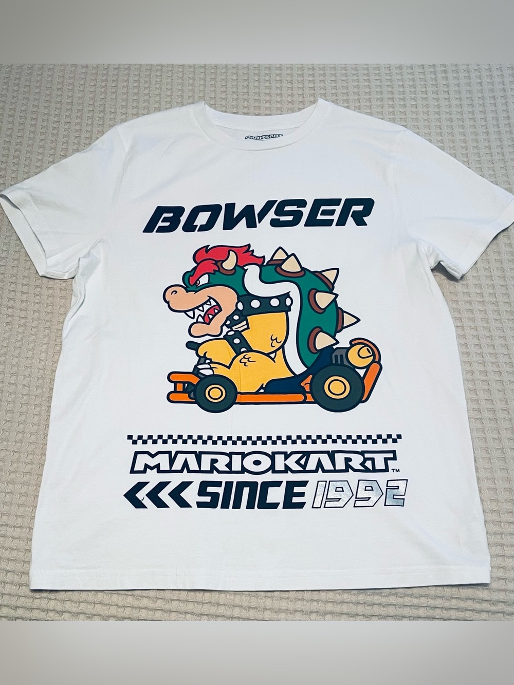 Bowser White Mario Kart Men’s T-Shirt size Medium